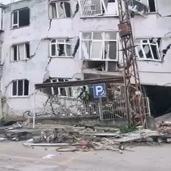 Deprem Mağdurları Ve Vestel'in Duyarsızlığı