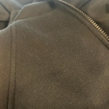 Nike Sweatshirt'te Çekme Ve Tülerme Sorunu