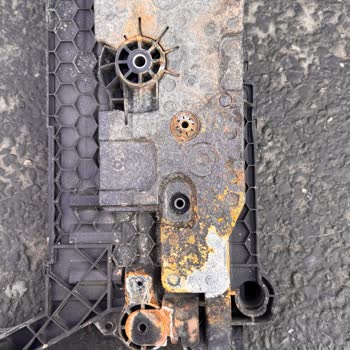 Varta Akü'nün Asit Kaçağı Ve Yetersiz Müşteri Hizmeti