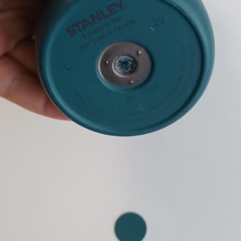 Stanley Termosun Alt Parçası Kendiliğinden Düştü!