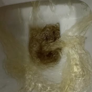 Eğirdir Belediyesi Çamurlu Su Akıyor Musluklardan!