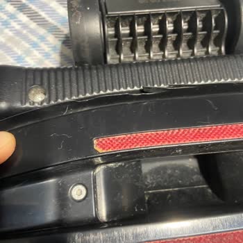 Bosch Süpürge Hayal Kırıklığı: Kalitesiz Parçalar Ve Garanti Sorunları