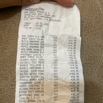 Kaşar Peynirinin İçinden Taş Çıktı