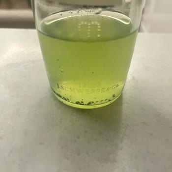 Schweppes Bitter Lemon'da Gizemli Yeşil Parçacıklar