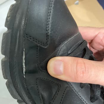 Skechers Ayakkabının Garanti Sorunu Ve Mağaza İlgisizliği