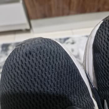 Amazon'dan Alınan Adidas Ayakkabının Erken Yıpranması Ve Yetersiz Müşteri Hizmeti