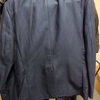 Ramsey'den Gelen Hayal Kırıklığı: Kırışık Takım Elbise Ve İlgisiz Müşteri Hizmeti