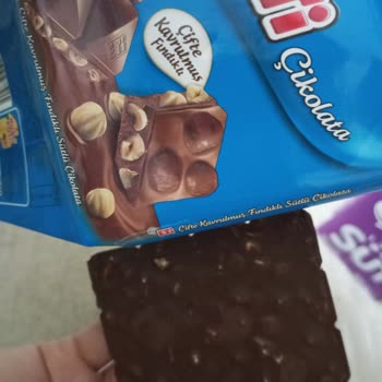 Yanıltıcı Fındıklı Çikolata Görseli