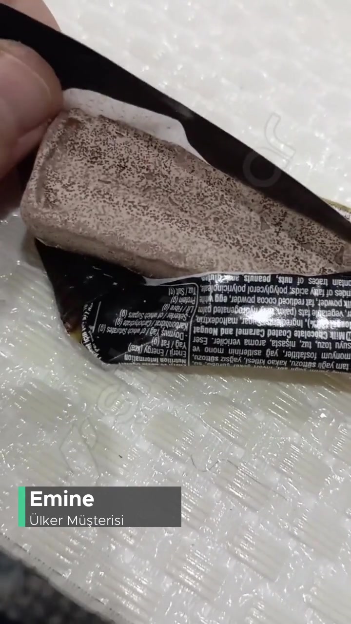 Ülker Metro Paketi Açınca Beyaz Bozulmaya Yüz Tutmuş Halde Görünce Attım! videonun kapak resmi