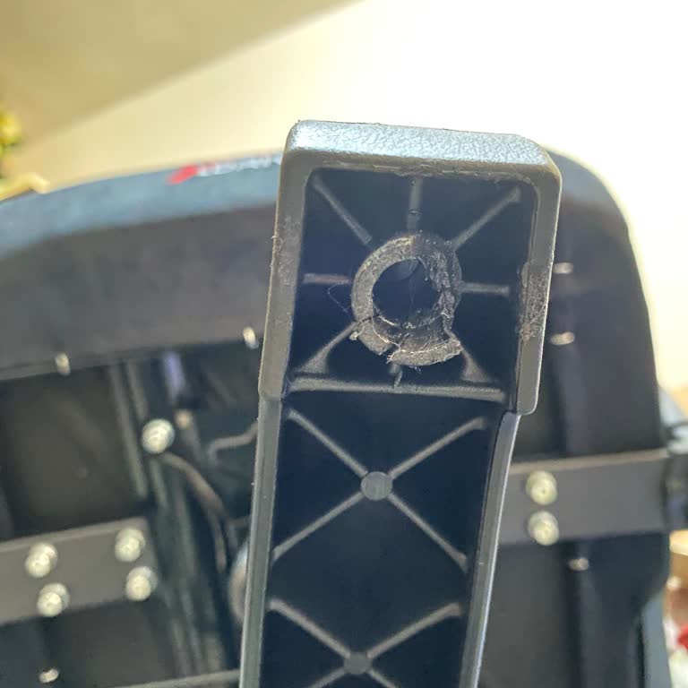 Xdrive Koltuğunun Tekerlek Yuvası Kırıldı