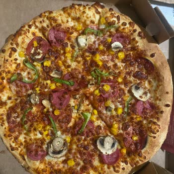 Domino's Pizza Malzemesiz Pizzalarla Büyük Hayal Kırıklığı!