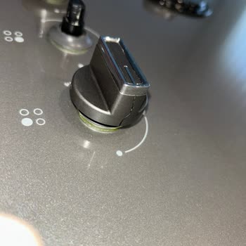 Arçelik Ocak Düğmeleri Kendiliğinden Çatladı