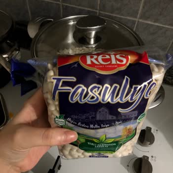 Reis Gıda Suya Koyduğum Gibi Fasulyeler İkiye Ayrılmaya Başladı