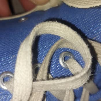 Superga, zapatos de mala calidad y atención al cliente deficiente