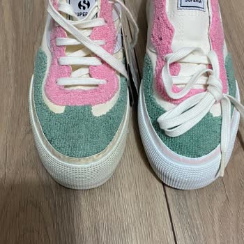 Superga, zapatos enviados usados, solicito reembolso