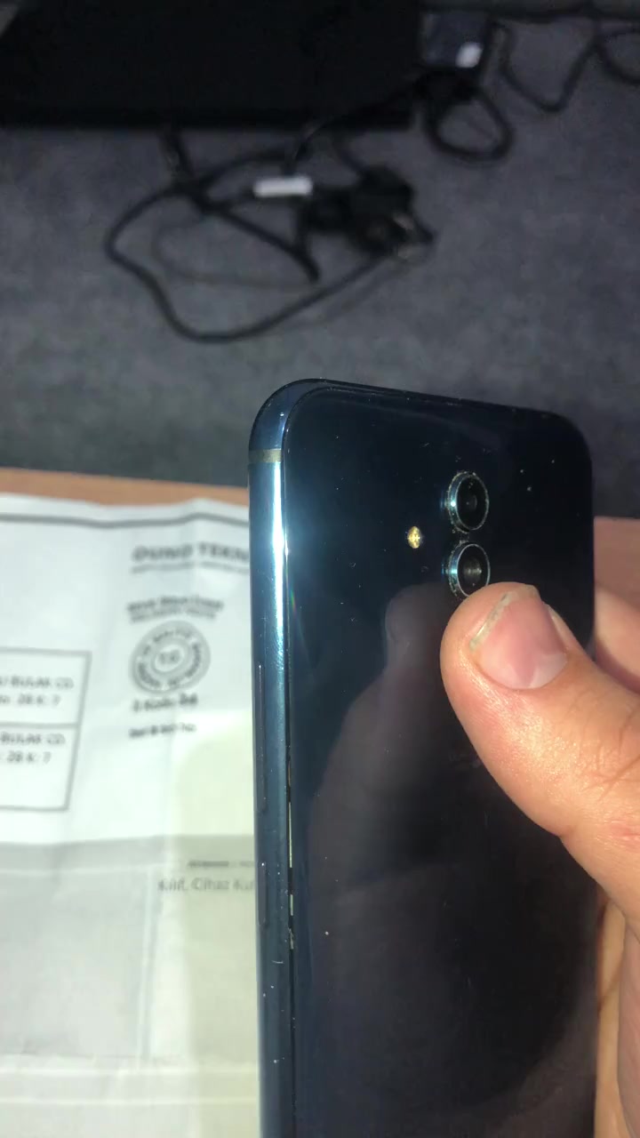 Huawei, problema tras servicio técnico, carcasa mal cerrada Portada de vídeo
