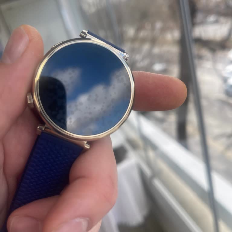 Huawei Watch GT 5 Screen Has Spots—Media Markt Refused Replacement
