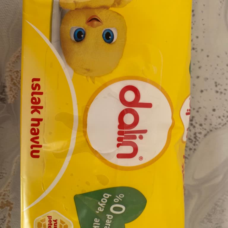 Bebek Cildini Tahriş Eden Islak Havlu