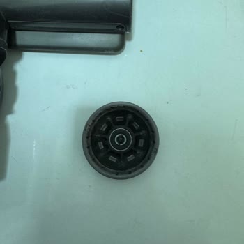 Aspiradora Dyson, problema con cabezal, partes rotas