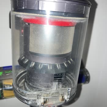 Dyson V12 se apaga constantemente, solicito reemplazo