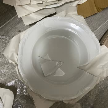 Porland Yemek Takımı Kırık Geldi, İlgisizlik Şaşırtıcı