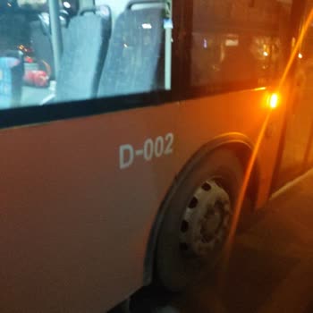 Otobüs Şoföründen Hakaret Ve Tehdit