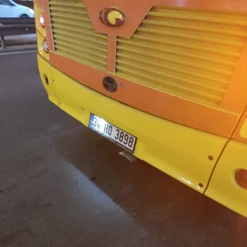 Otobüs Şoföründen Hakaret Ve Tehdit