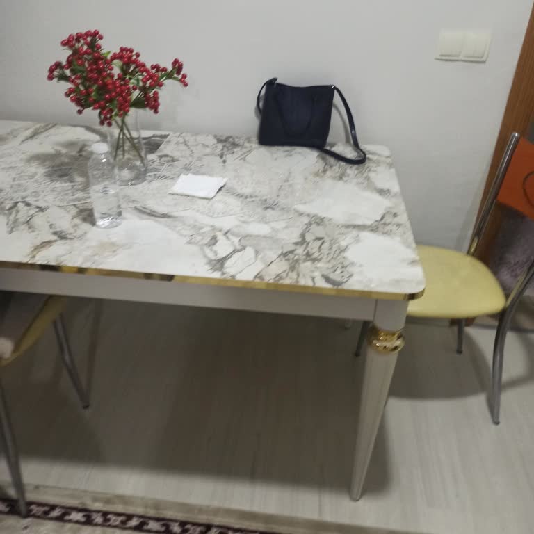 Ev Shop'tan Alınan Sandalyenin Döşeme Sorunu Ve Geciken Onarım