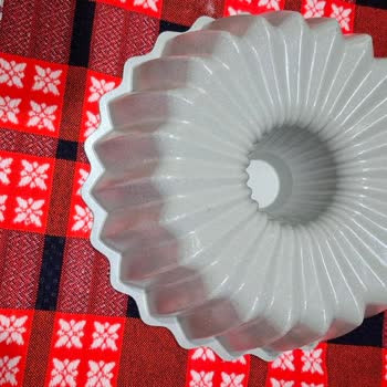 Korkmaz Kek Kalıbı Ve Granit Tencere Hayal Kırıklığı