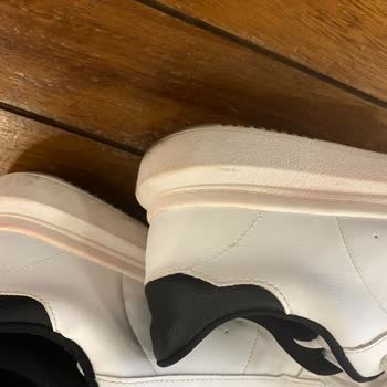 Renk Değiştiren Ürünler Ve İlgisiz Hizmet