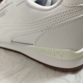 Sararmış Ayakkabı Şoku: Puma'dan Beklenmedik Sorun