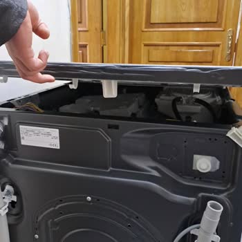 Hasarlı Çamaşır Makinesi Ve Ulaşılmaz Satıcı