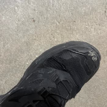 Salomon Shoes Tore in 4 Months—Warranty Denied as “User Error”
