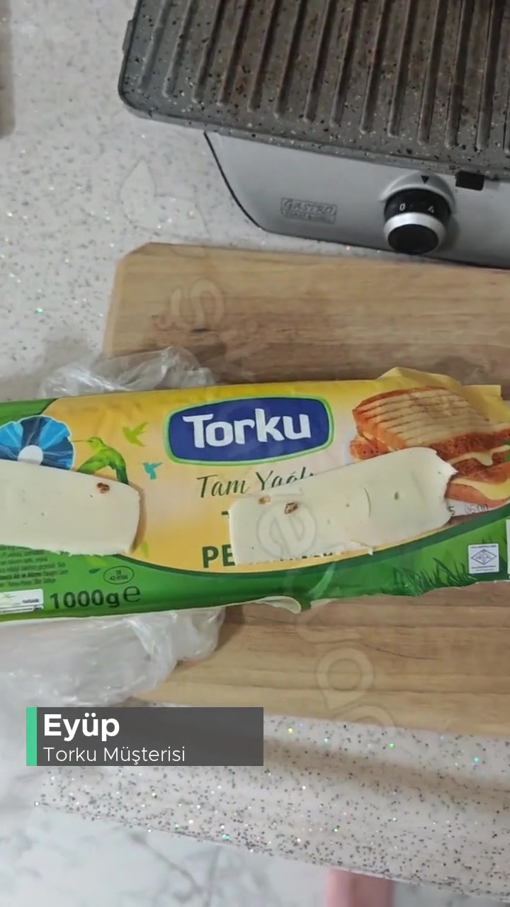 Torku Tam Yağlı Tost Peynirinden Çıkan Madde! videonun kapak resmi