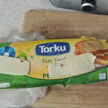 Torku Tam Yağlı Tost Peynirinden Çıkan Madde!