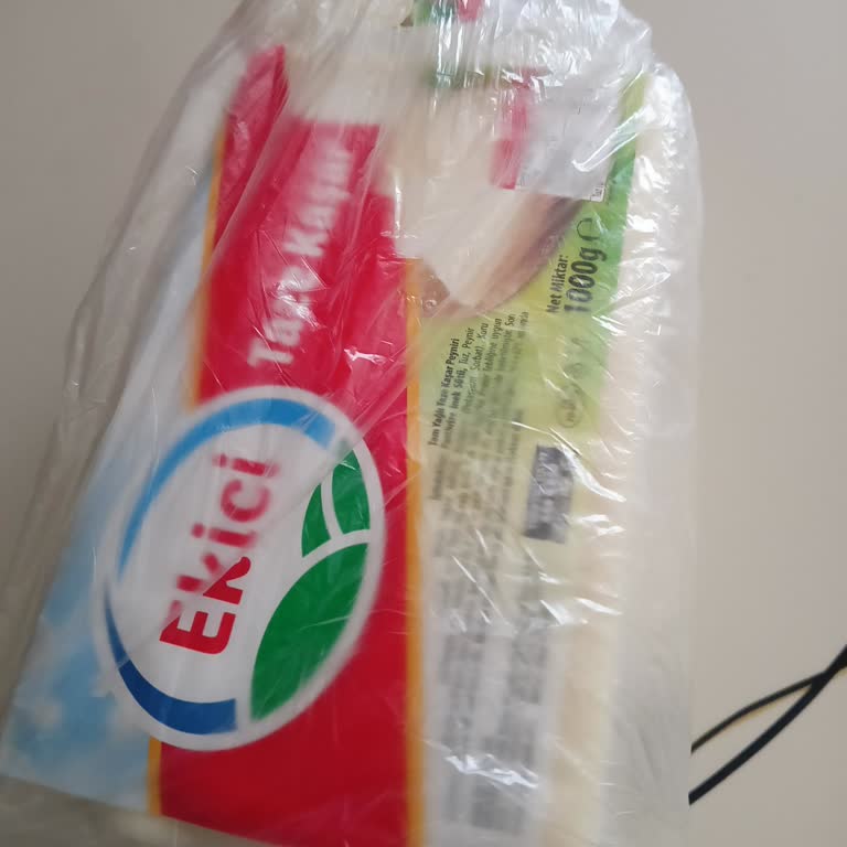 Tarihi Geçmemiş Peynirde Ekşi Tat Ve Koku Sorunu