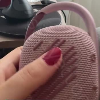 JBL Jel Clip 4 Kauçuk Dökülme Sorunu