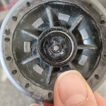 Dyson V15 Başlık Sorunu: Teker Kırılması Ve Geri Dönüş Beklentisi