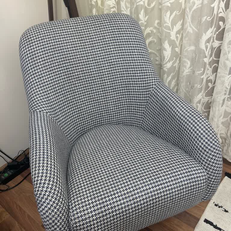 Yanlış Renk Koltuk Ve Ulaşılmaz Müşteri Hizmeti