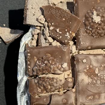 Ferrero Rocher – Шоколад превратился в порошок, качество упало