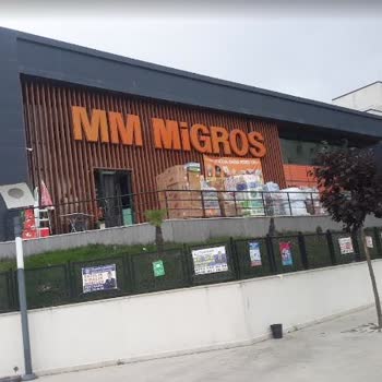 Bahçeşehir Migros'ta Yönetim Ve Hizmet Eksikliği