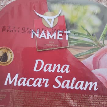 Namet Salamda Kırmızı Lekeler Ve İletişim Eksikliği