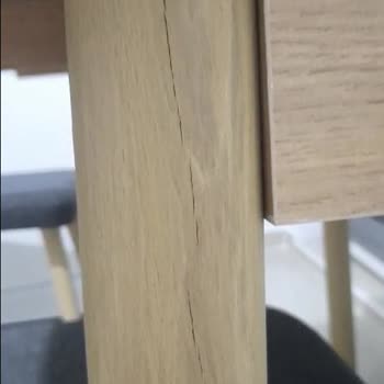 Vivense Mutfak Masasında Renk Farkı Ve Çatlak Sorunu