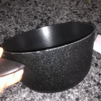 Soyulan Tencere Takımı Ve Kırık Kapak Sorunu