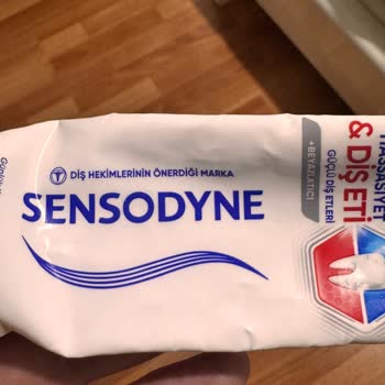 Sensodyne Kullanımı Sonrası Ağız Yaraları Ve Ağrı