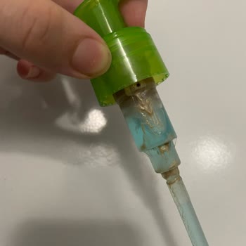 Paslanan Pompa: Bioderma Sebium Jel Şikayeti