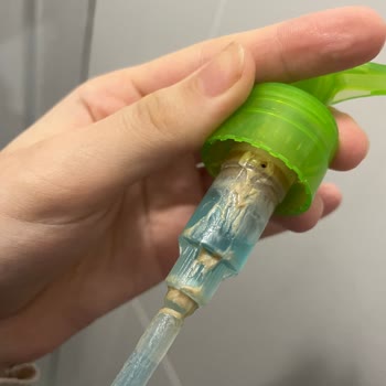 Paslanan Pompa: Bioderma Sebium Jel Şikayeti