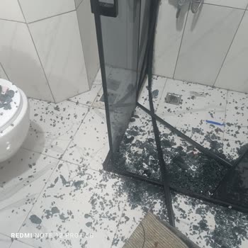 Tekno Duş Garanti Kapsamındaki Duşakabin Patladı Ve Ücret Talep Edildi!