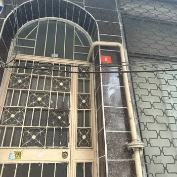 Türk Telekom Kablolarının Tehlikeli Durumu