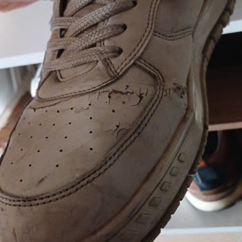 Deichmann Sprey Uygulaması Ayakkabımı Mahvetti